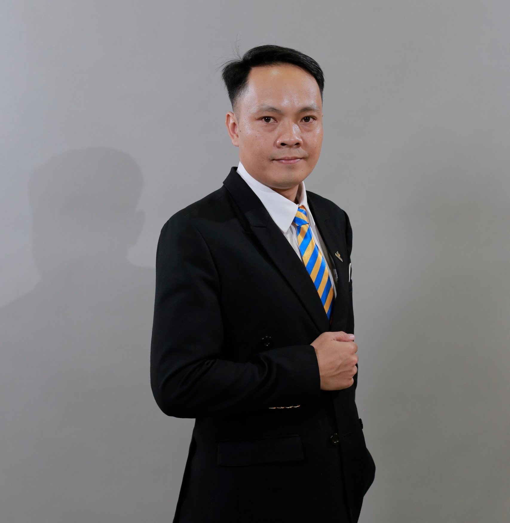 Ls NGUYEN QUOC VAN